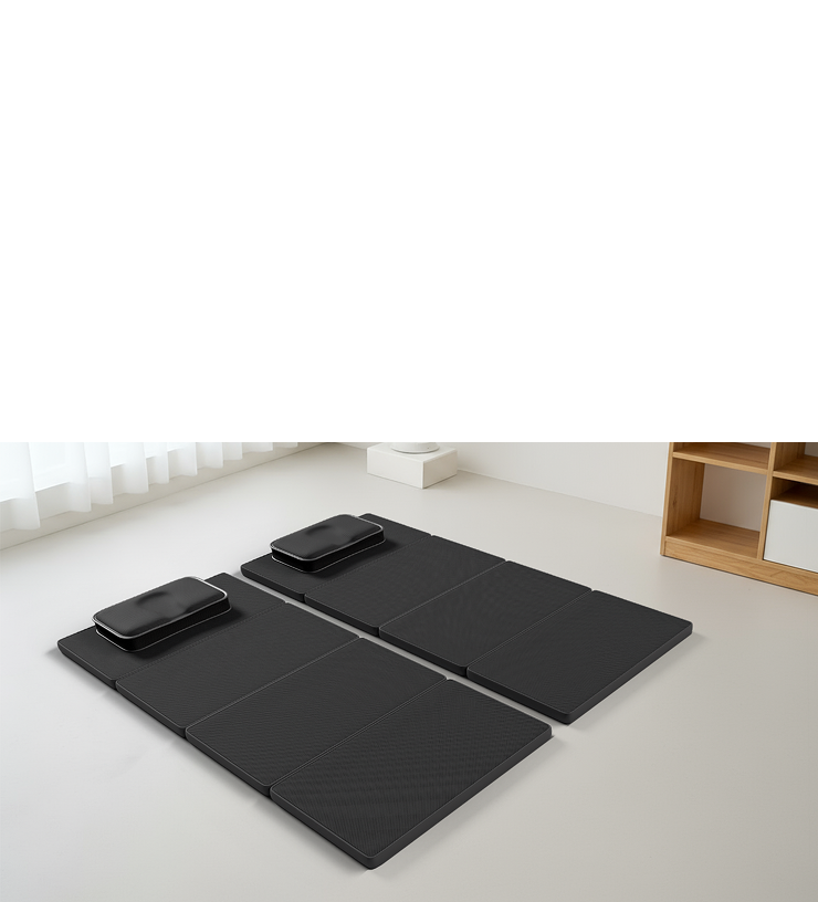寝室がなくても大丈夫。 折りたたんで片付ければ、リビングを 自由に使える。